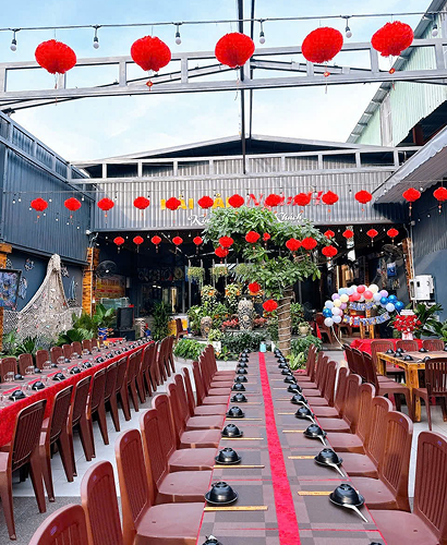 TIỆC THÔI NÔI